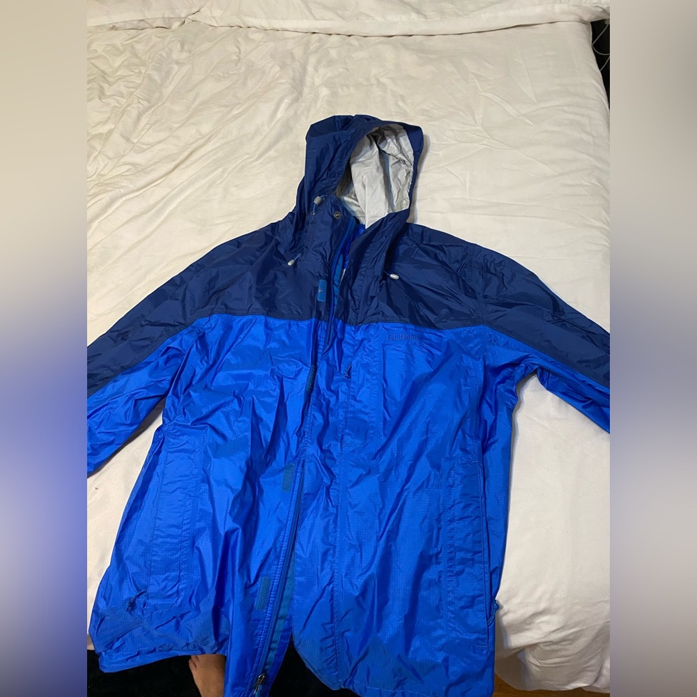 Blue Men’s Large L.L. Bean Raincoat